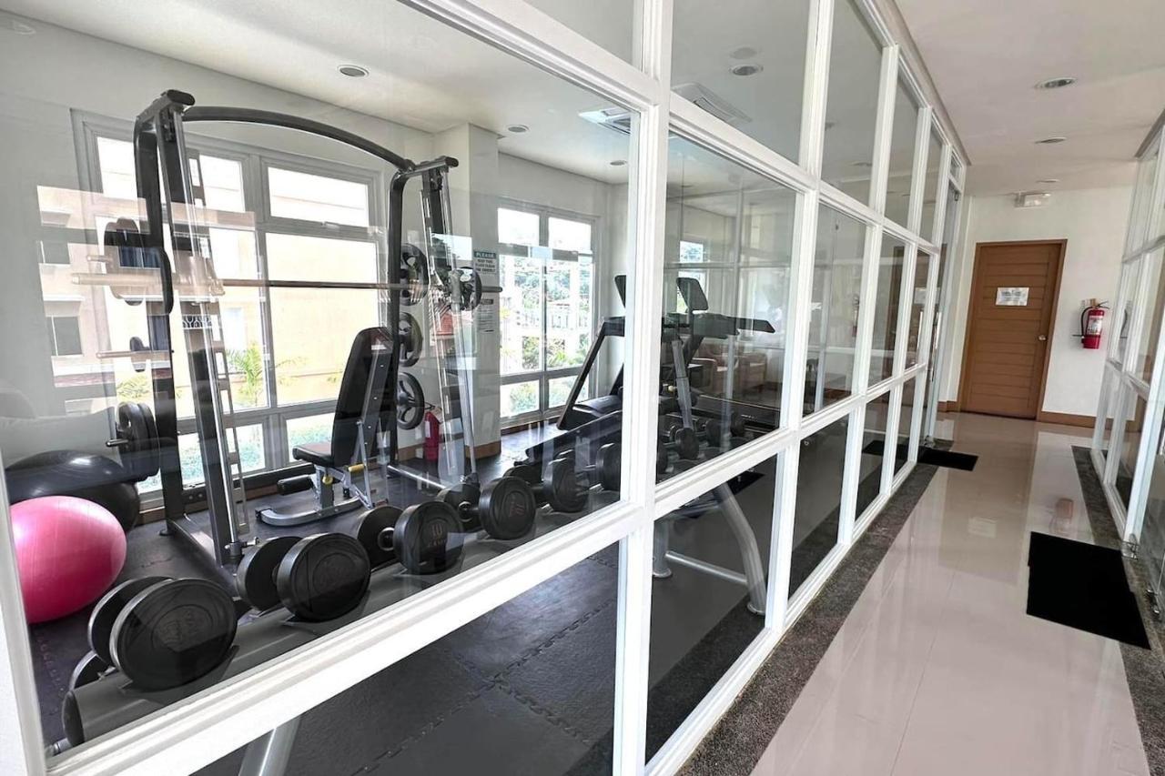 2 Bedroom And Studio Apartments With Private Pool And Gym In Vista Manors Verdant Puerto Princesa Kültér fotó