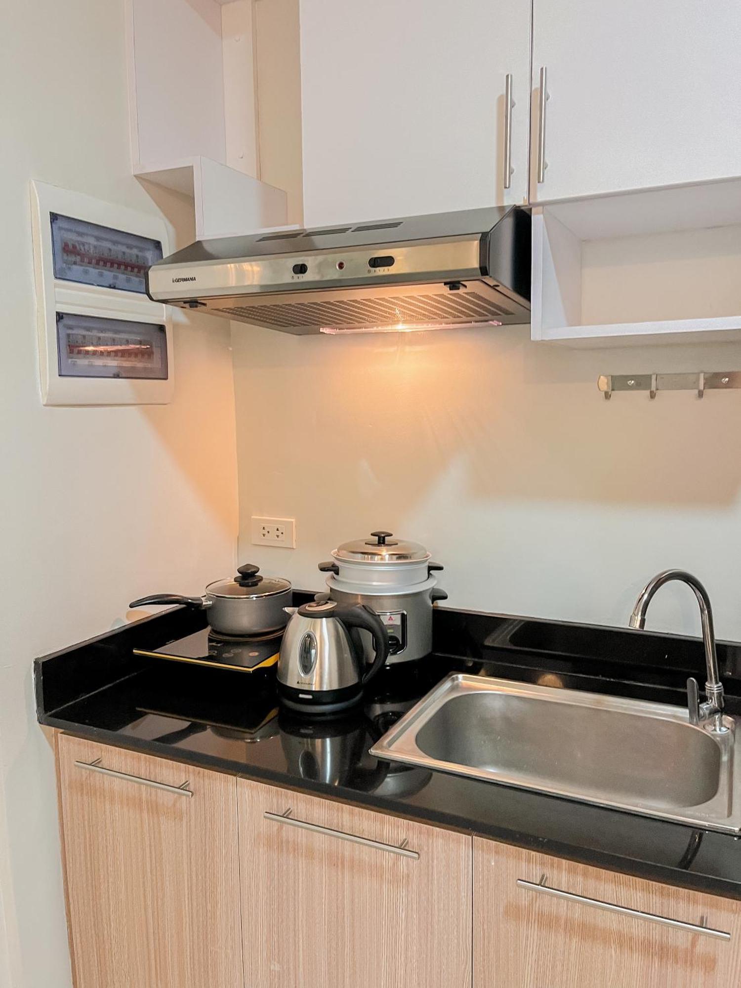 2 Bedroom And Studio Apartments With Private Pool And Gym In Vista Manors Verdant Puerto Princesa Kültér fotó