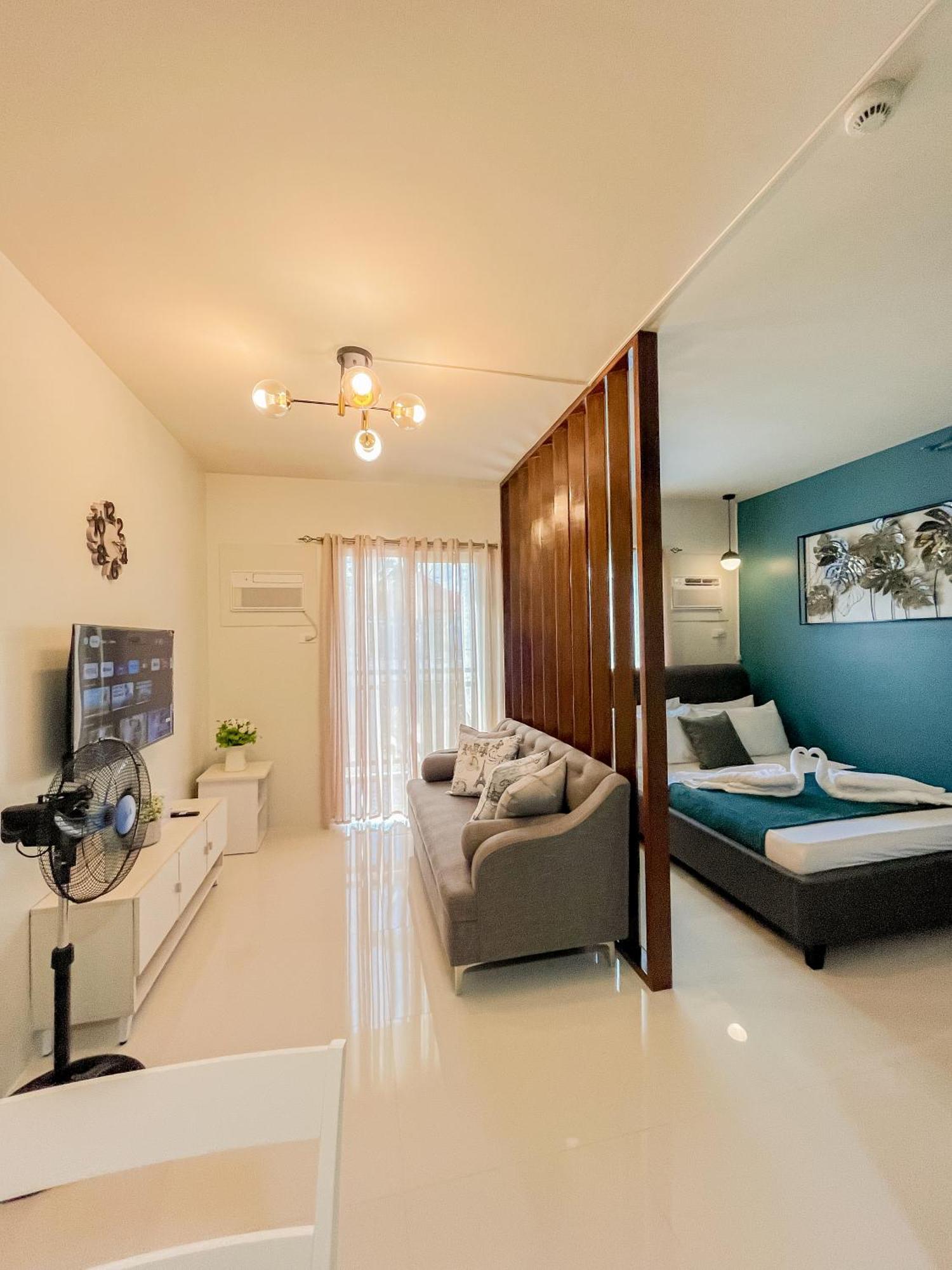 2 Bedroom And Studio Apartments With Private Pool And Gym In Vista Manors Verdant Puerto Princesa Kültér fotó
