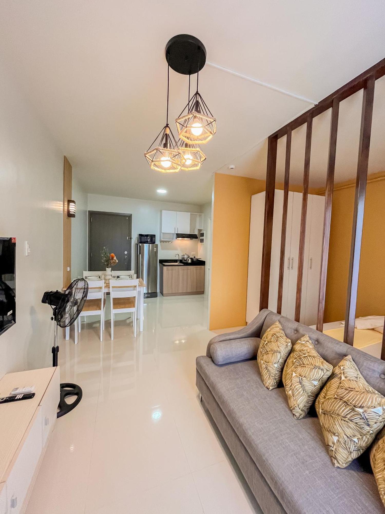 2 Bedroom And Studio Apartments With Private Pool And Gym In Vista Manors Verdant Puerto Princesa Kültér fotó