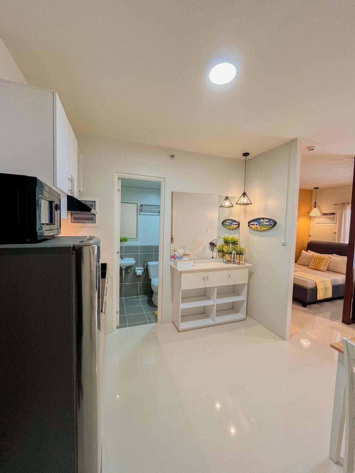 2 Bedroom And Studio Apartments With Private Pool And Gym In Vista Manors Verdant Puerto Princesa Kültér fotó