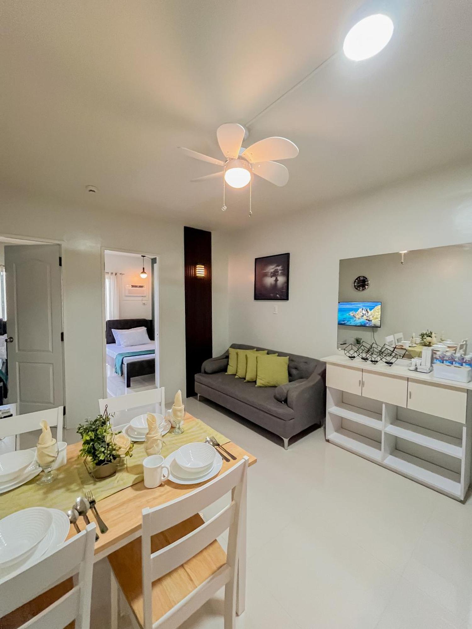 2 Bedroom And Studio Apartments With Private Pool And Gym In Vista Manors Verdant Puerto Princesa Kültér fotó