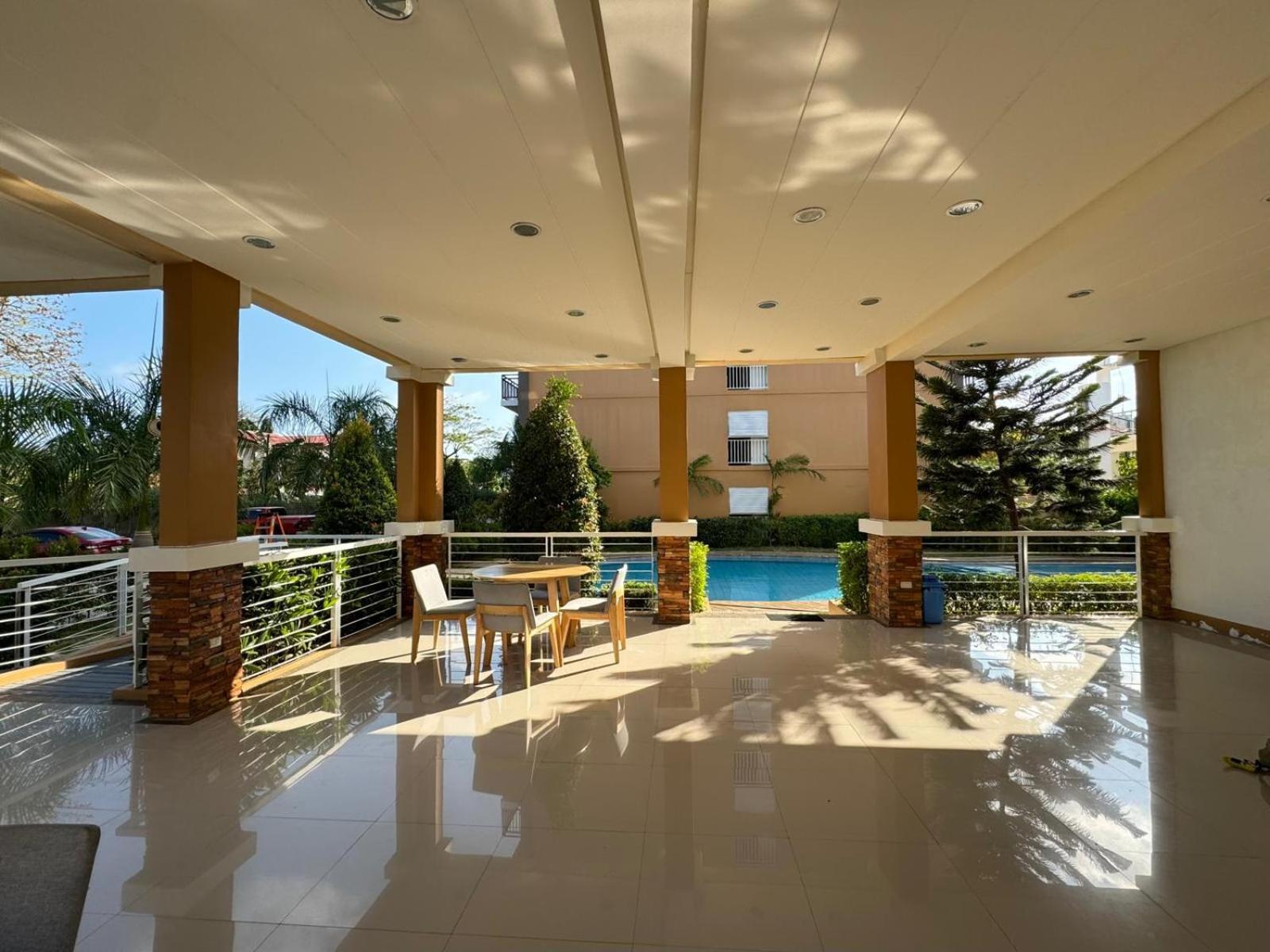 2 Bedroom And Studio Apartments With Private Pool And Gym In Vista Manors Verdant Puerto Princesa Kültér fotó